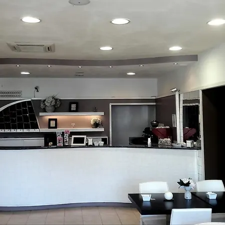 Centro Ξενοδοχείο Campi Bisenzio